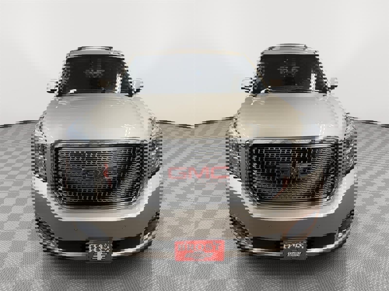 Used 2016 GMC Yukon XL Denali image 2