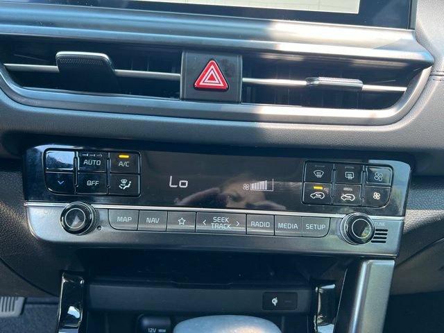Certified 2025 Kia Seltos EX w/ EX Sunroof Package FWD image 22