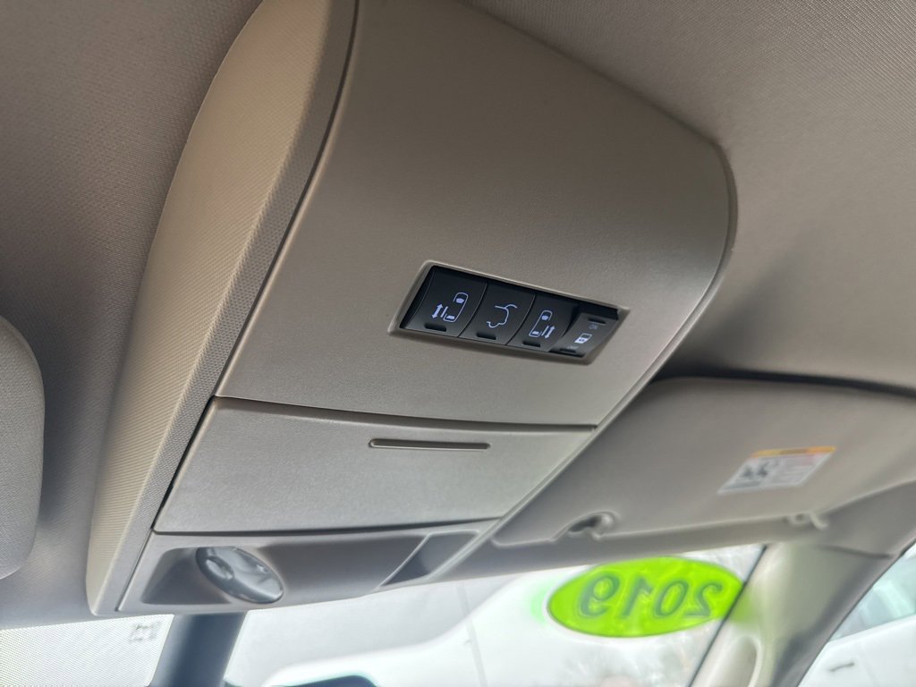 Used 2019 Dodge Grand Caravan SE w/ Power Convenience Group I image 21