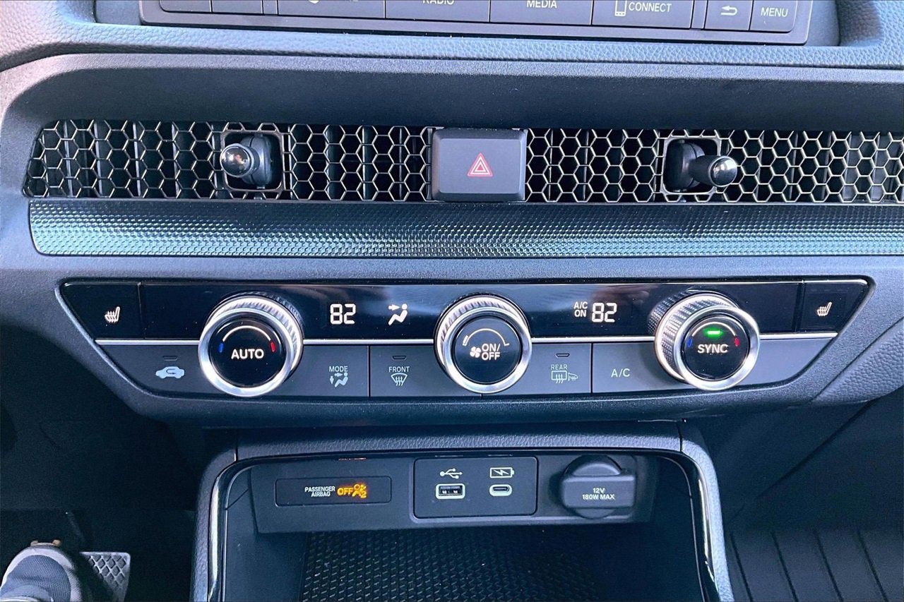 Used 2025 Honda CR-V EX image 17