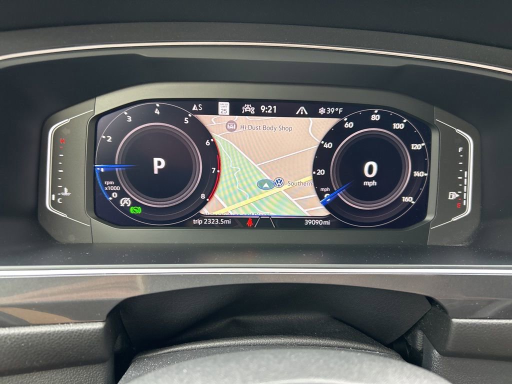 Used 2022 Volkswagen Tiguan SEL R-Line image 29