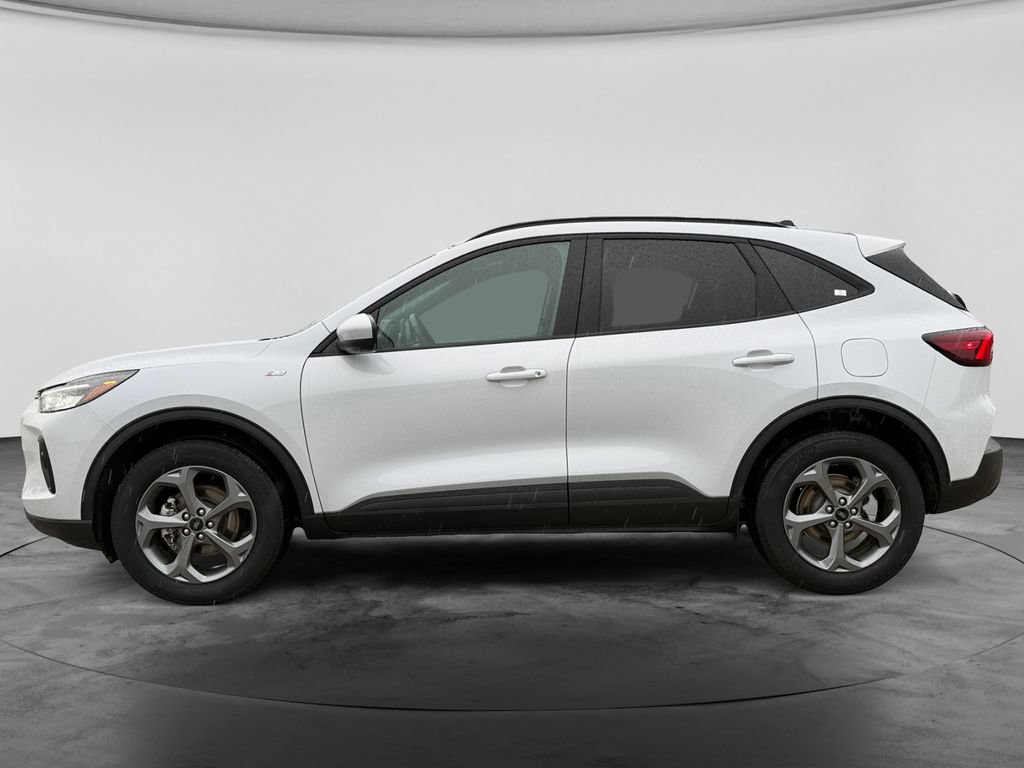 Used 2025 Ford Escape ST-Line Select AWD/4WD image 5