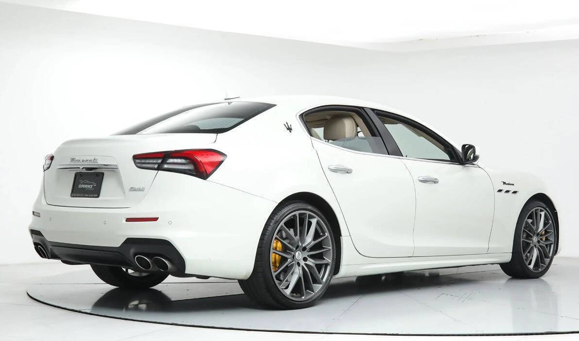 Used 2022 Maserati Ghibli Modena RWD image 7