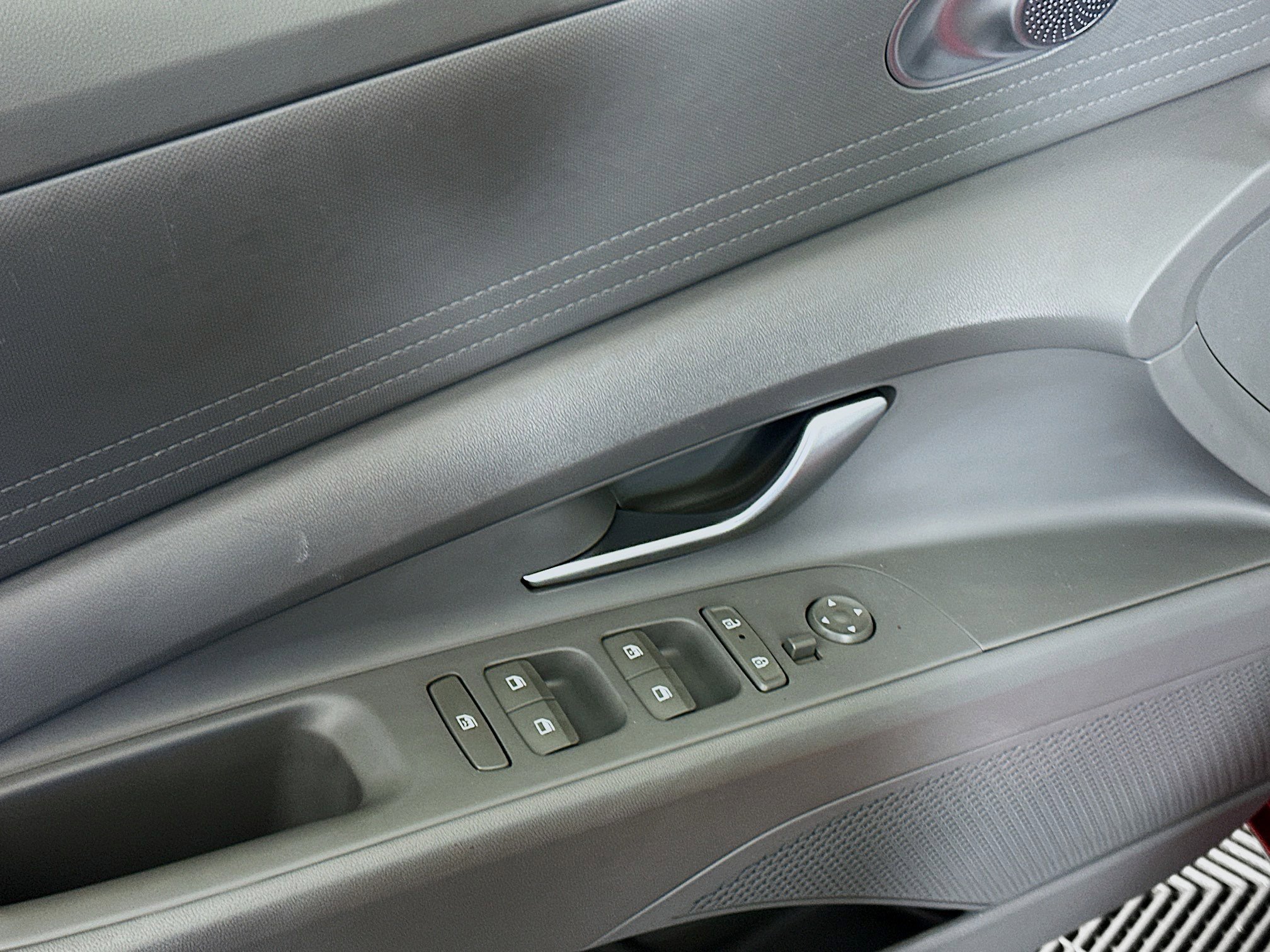 Used 2024 Hyundai Elantra SEL image 15