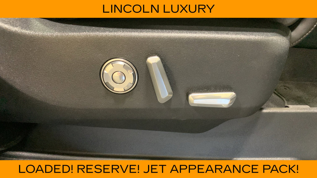 Used 2025 Lincoln Navigator Reserve w/ Jet Appearance Package AWD/4WD image 13