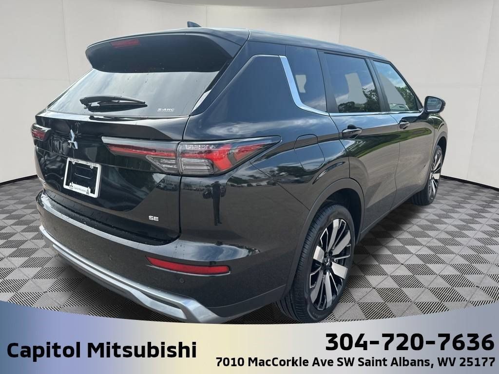 New 2025 Mitsubishi Outlander SE AWD/4WD image 8