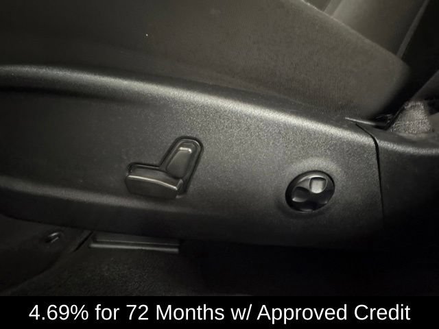 Used 2021 Dodge Charger SXT w/ Blacktop Package RWD image 16