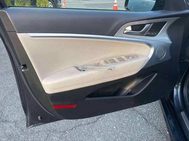 Used 2023 Genesis G70 2.0T w/ Sport Prestige Package AWD/4WD image 15