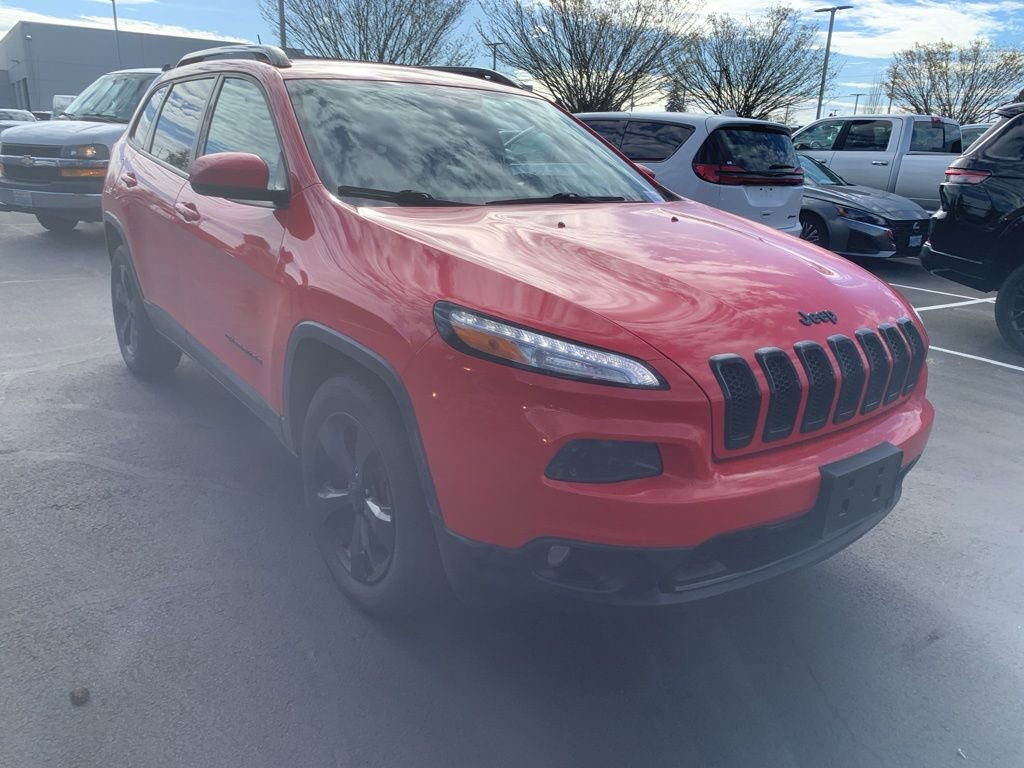 Used 2018 Jeep Cherokee Latitude w/ Altitude Package image 5
