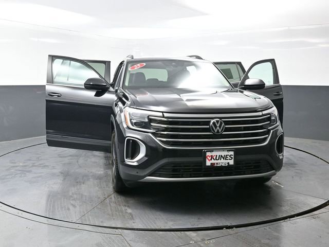 Used 2025 Volkswagen Atlas SE AWD/4WD image 58