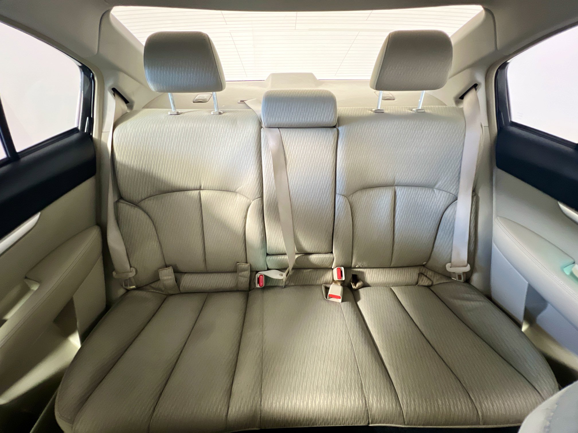 Used 2010 Subaru Legacy 2.5i Premium image 32