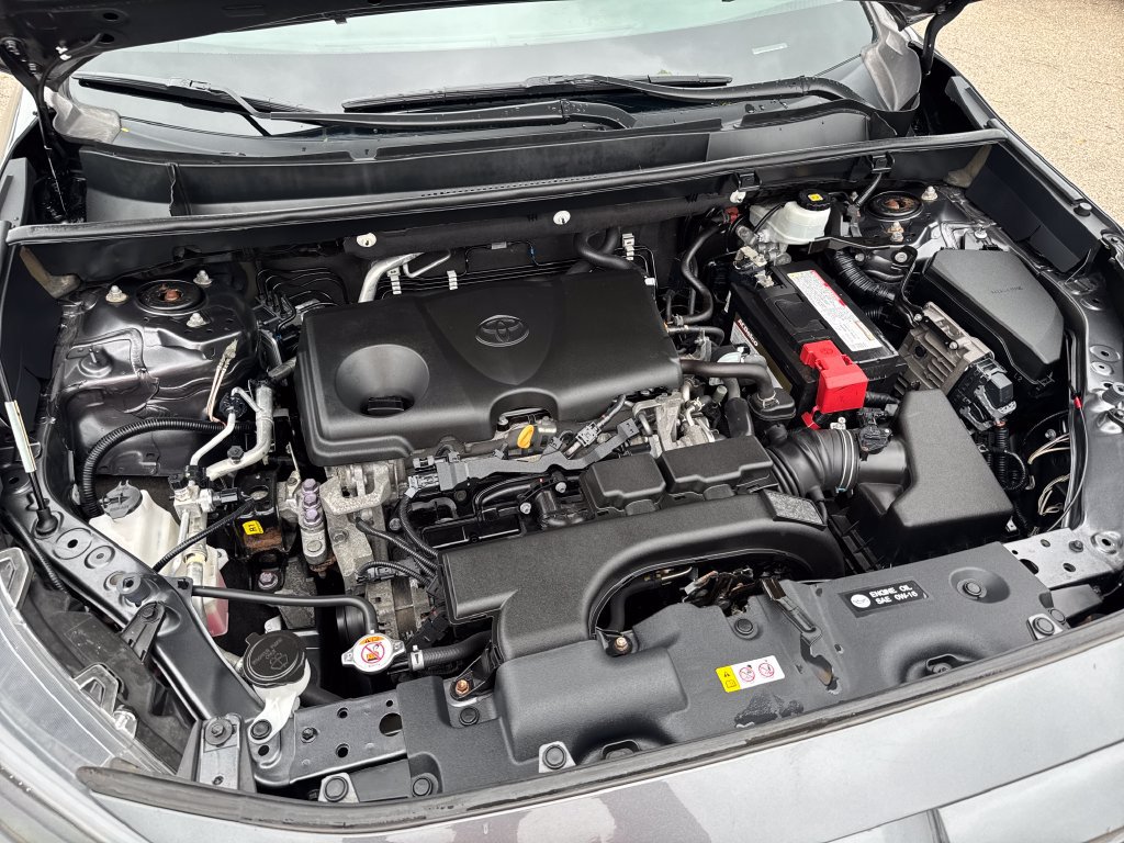 Used 2021 Toyota RAV4 LE AWD/4WD image 45