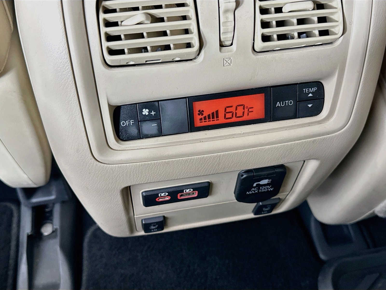 Used 2020 Nissan Pathfinder Platinum AWD/4WD image 34