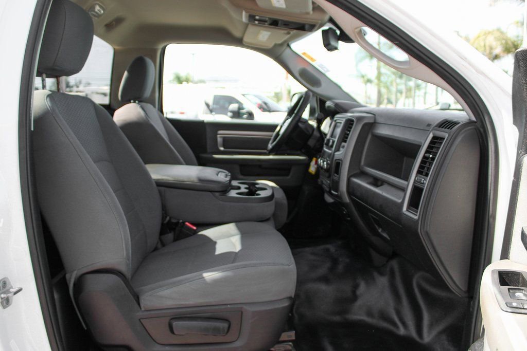 Used 2014 RAM 3500 Tradesman w/ Power & Remote Entry Group image 26