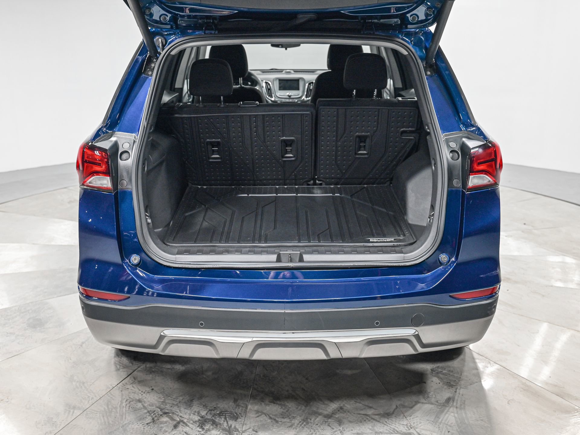 Used 2023 Chevrolet Equinox LT AWD/4WD image 6