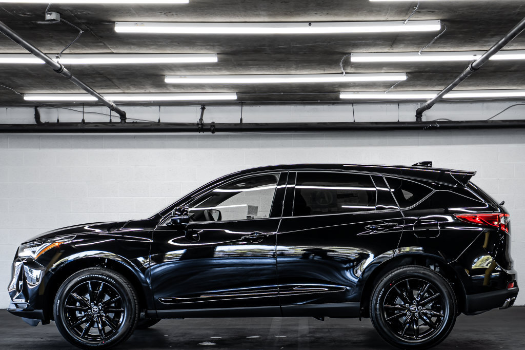 New 2026 Acura RDX SH-AWD image 2