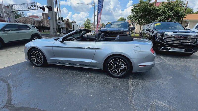 Used 2023 Ford Mustang Premium image 8
