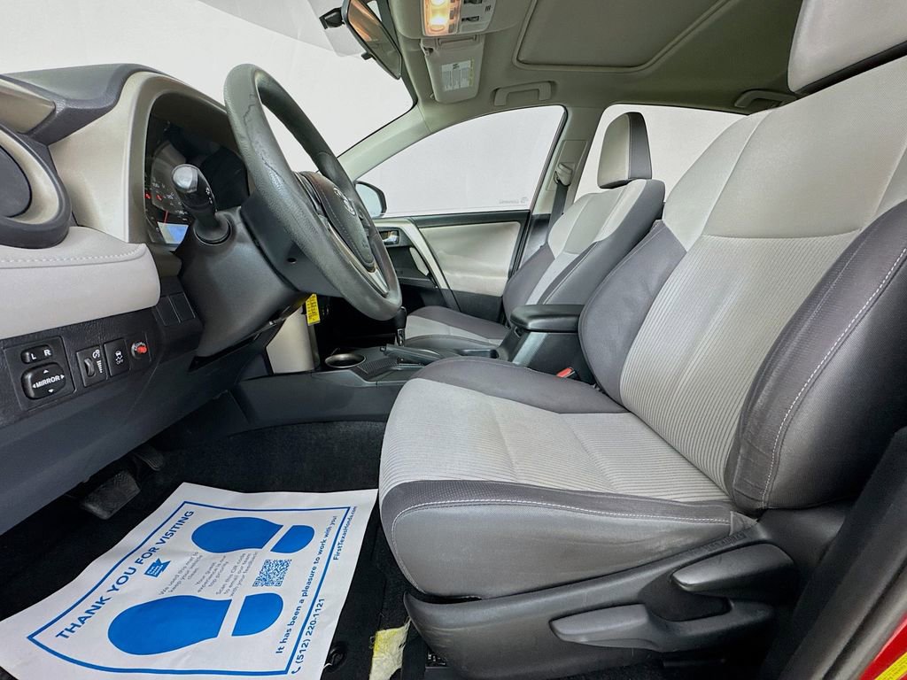 Used 2015 Toyota RAV4 XLE FWD image 24