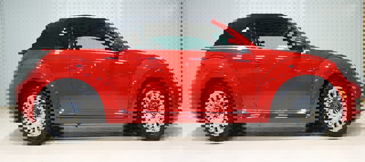 Used 2013 Volkswagen Beetle 2.5 image 9