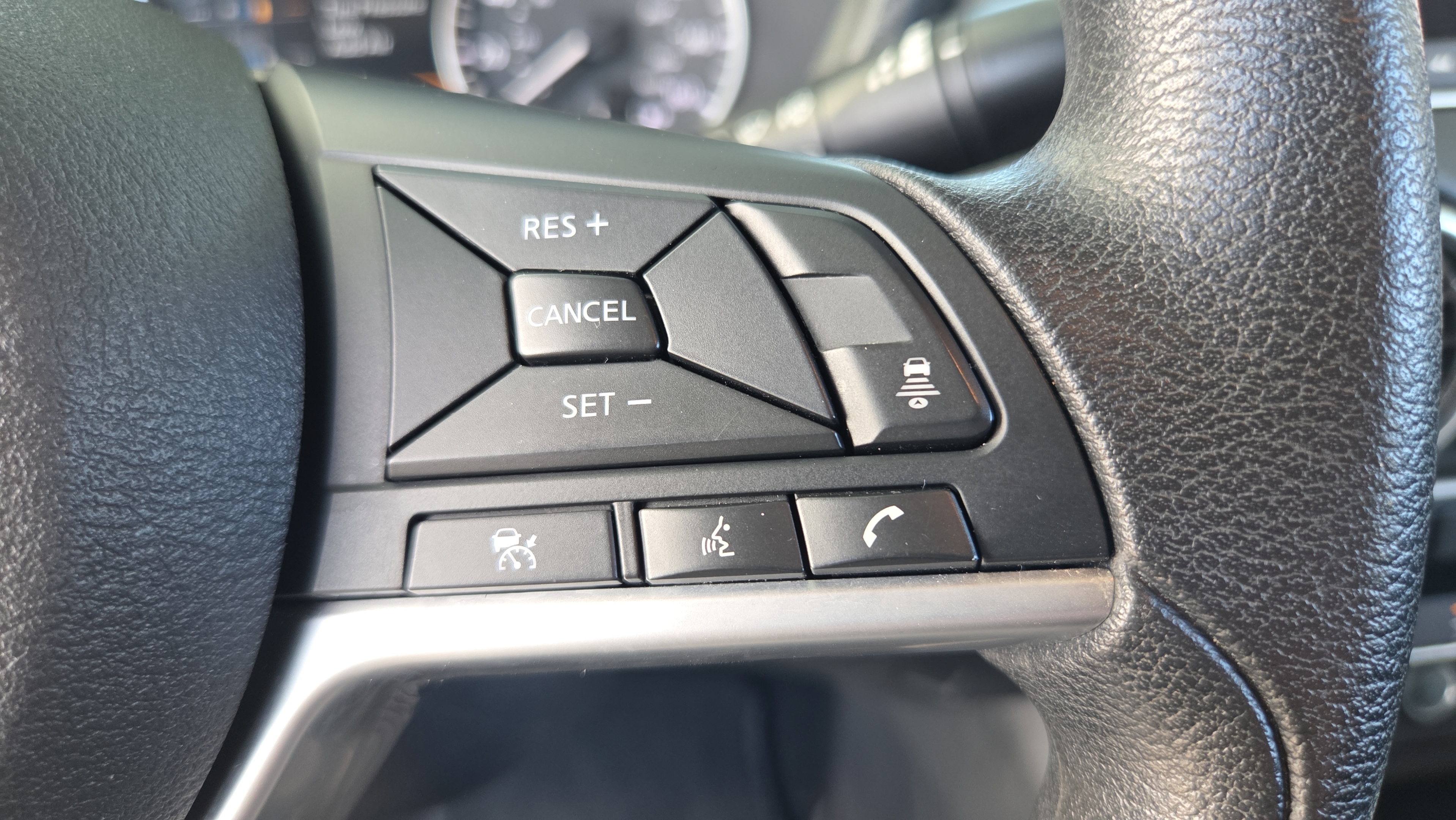 Used 2024 Nissan Sentra SV FWD image 31