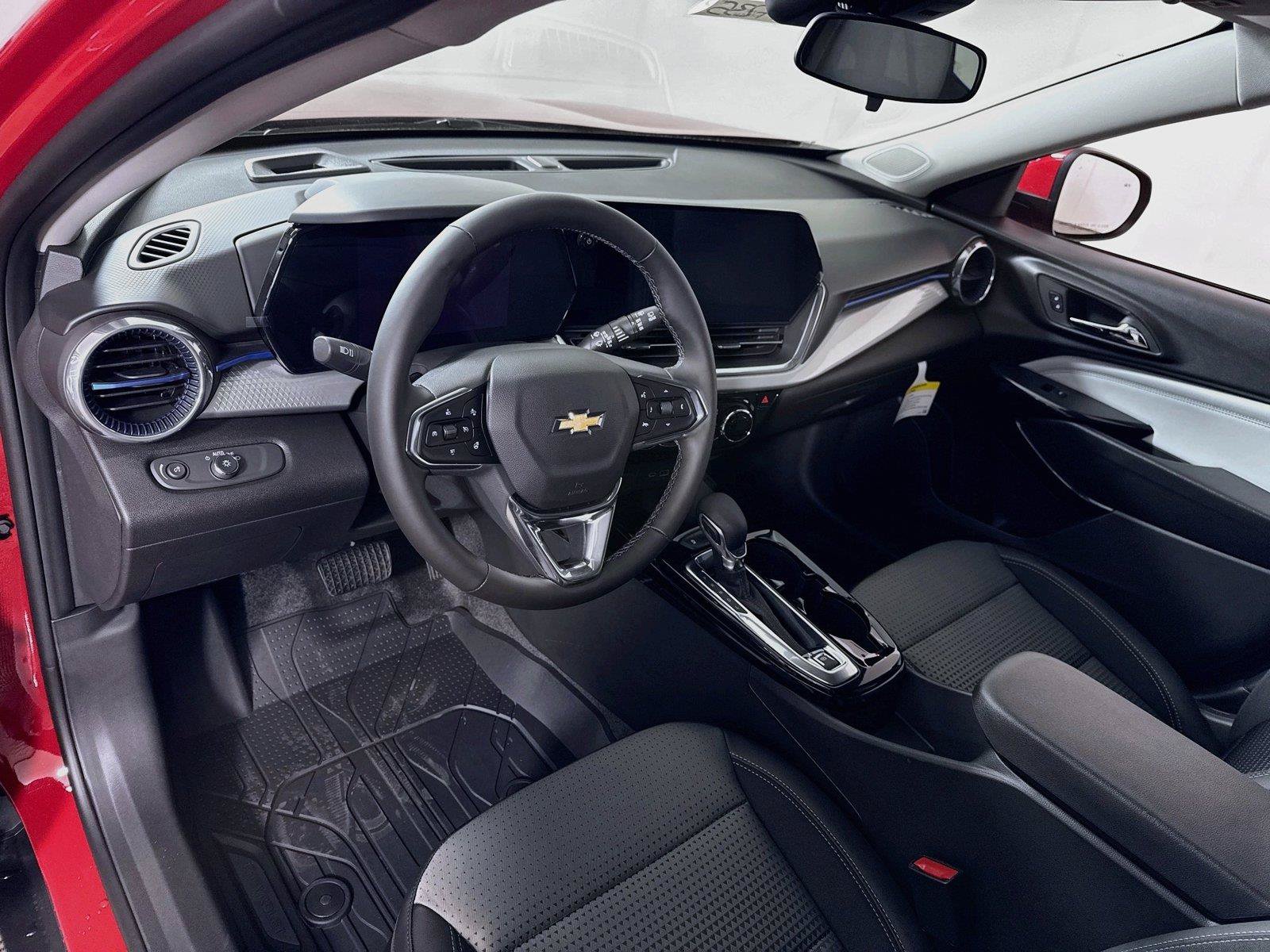 New 2026 Chevrolet Trax LT w/ Driver Confidence Package FWD image 3