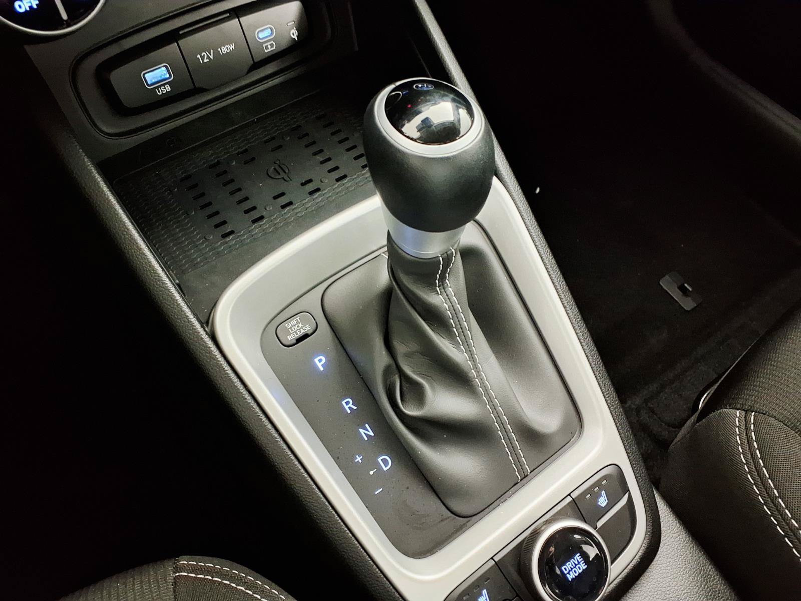 Certified 2026 Hyundai Venue SEL FWD image 21