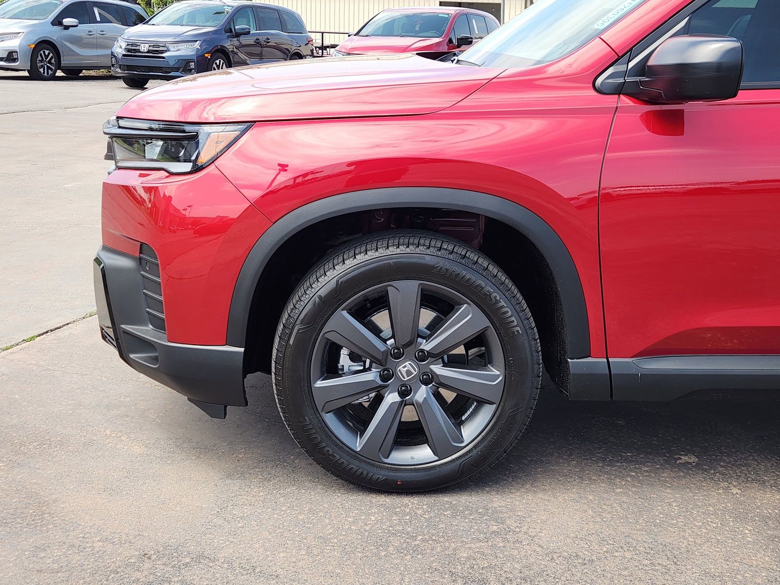 New 2026 Honda Pilot Sport image 9