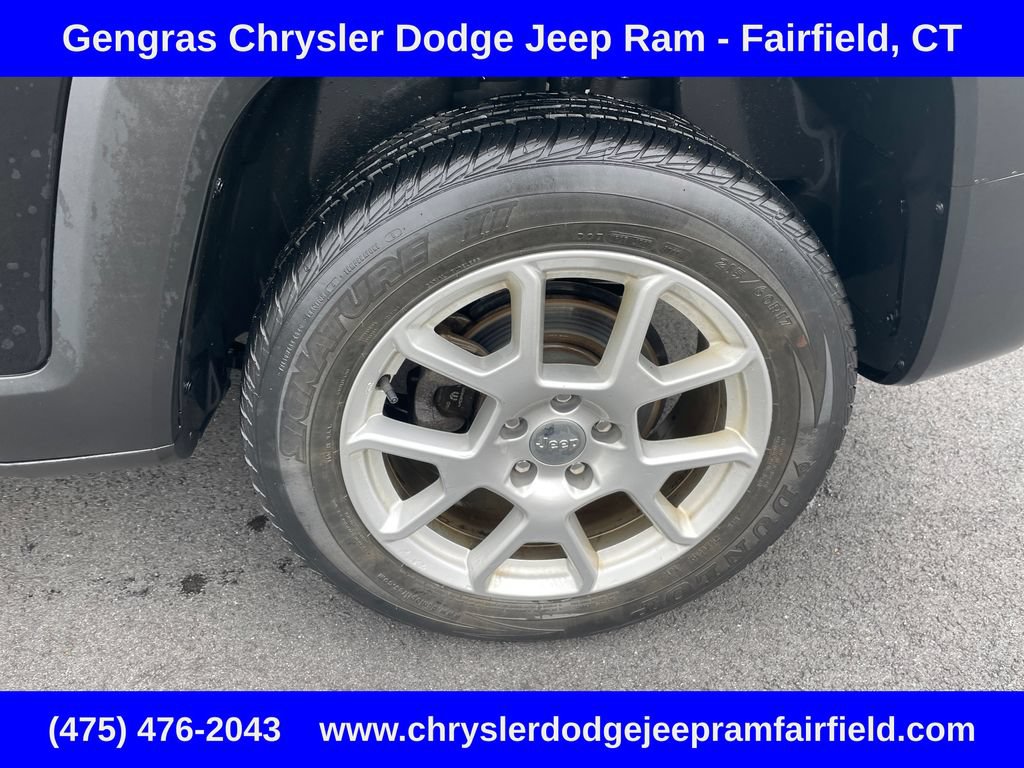 Certified 2021 Jeep Renegade Latitude AWD/4WD image 11
