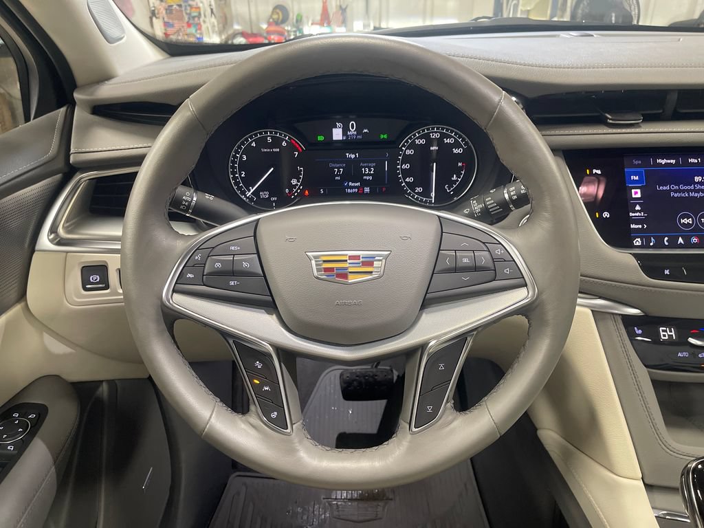 Certified 2024 Cadillac XT5 Premium Luxury AWD/4WD image 27
