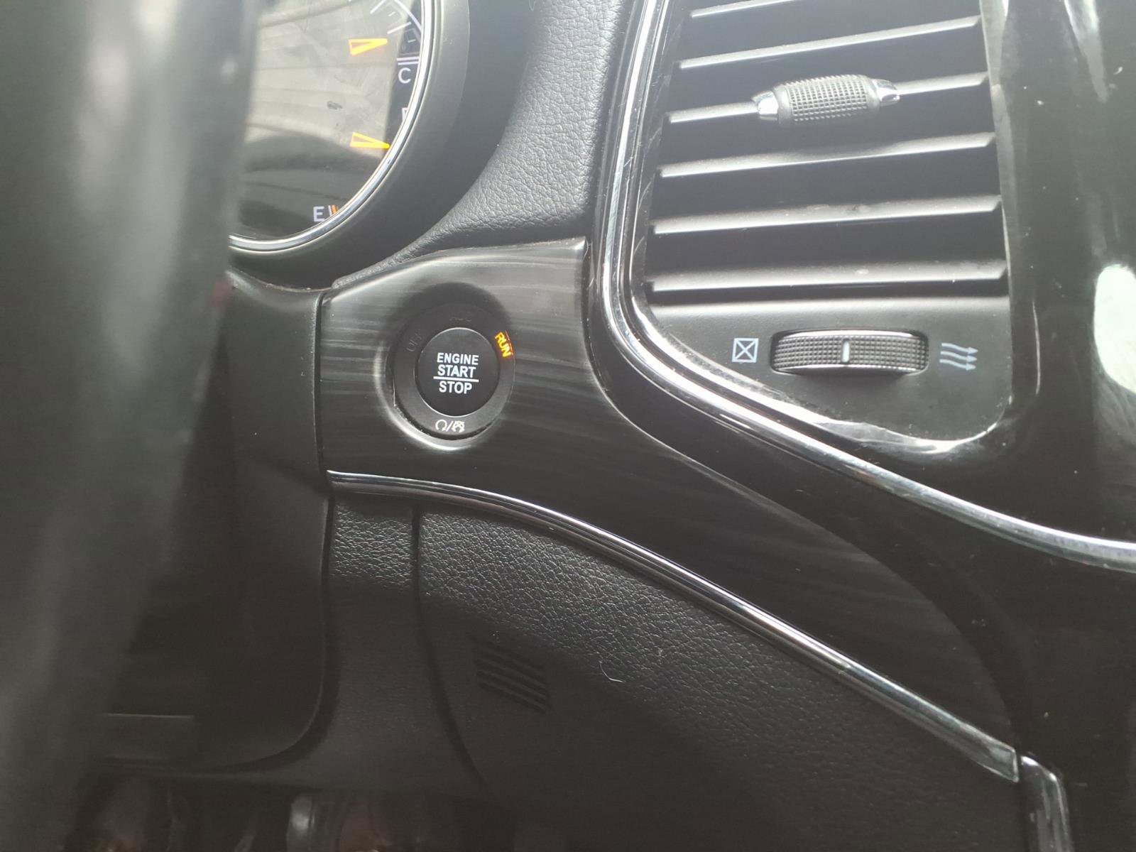 Used 2020 Jeep Grand Cherokee Limited image 28