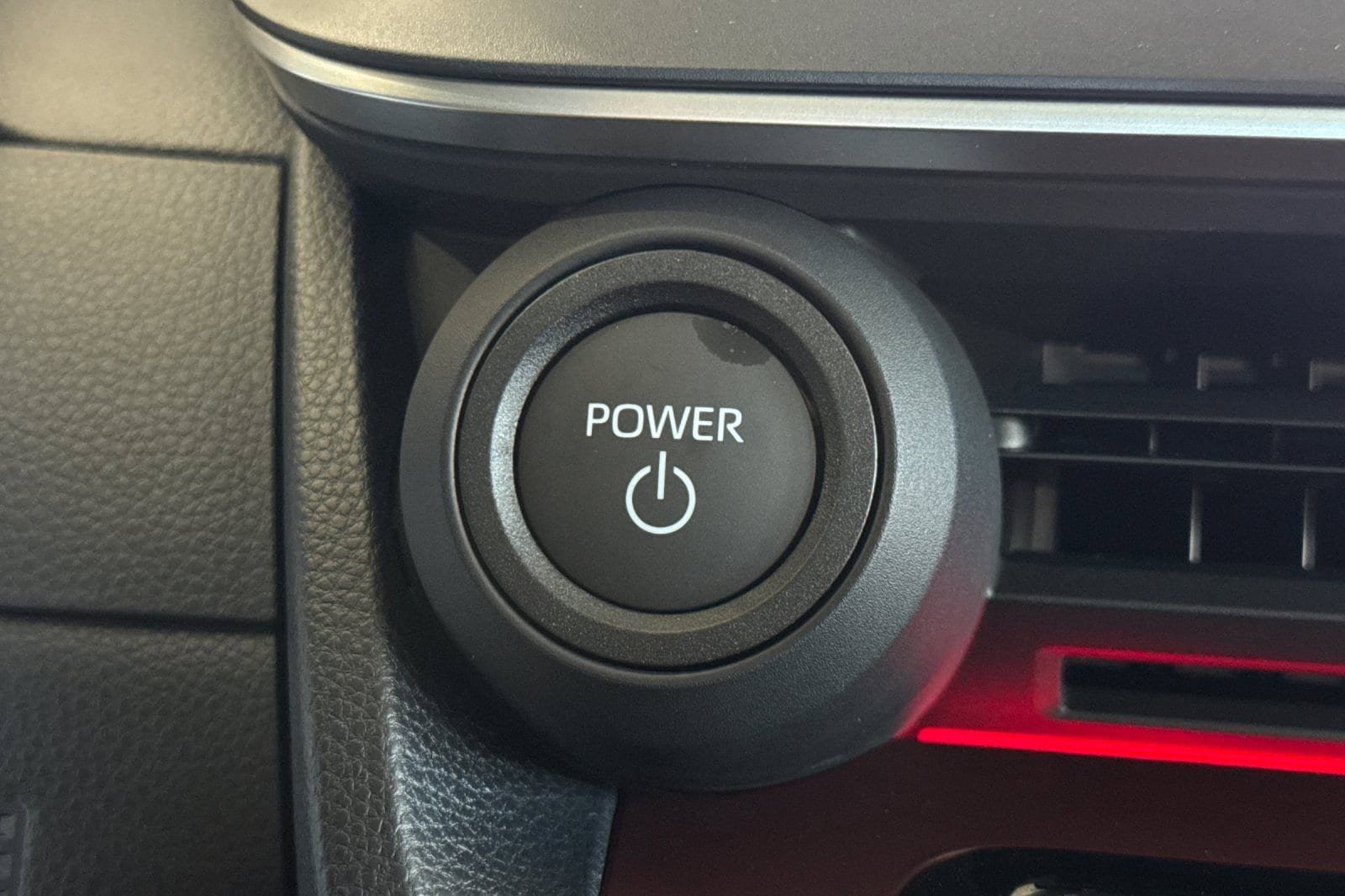 New 2026 Toyota Prius Plug-In Hybrid FWD image 26