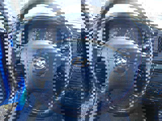 Used 2004 Hyundai Elantra GT image 28