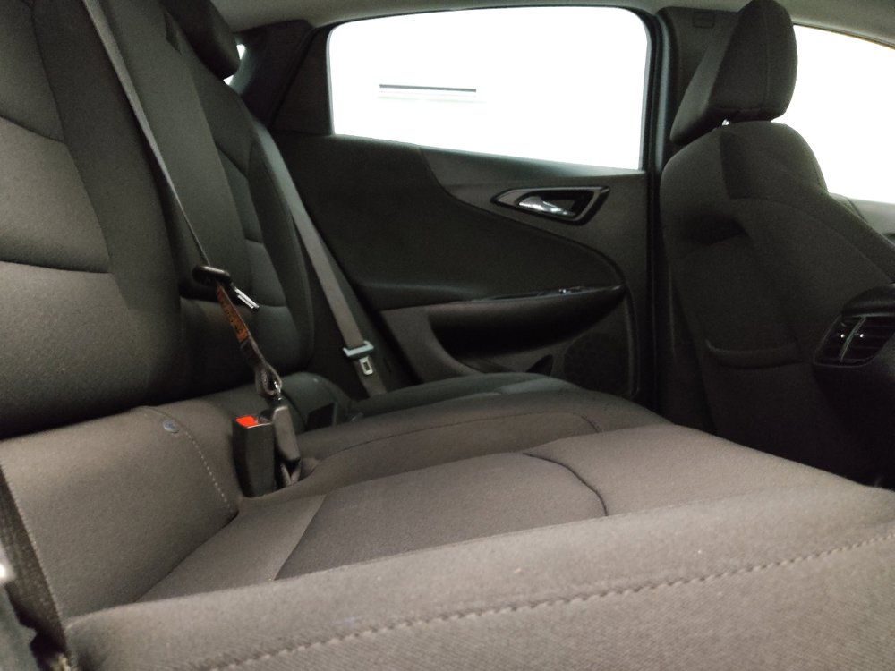 Used 2020 Chevrolet Malibu LT FWD image 19