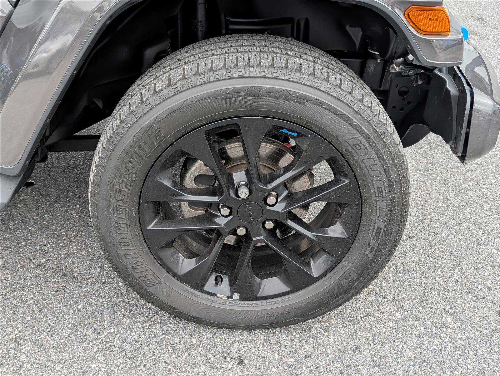 Used 2021 Jeep Wrangler Unlimited Sahara image 9