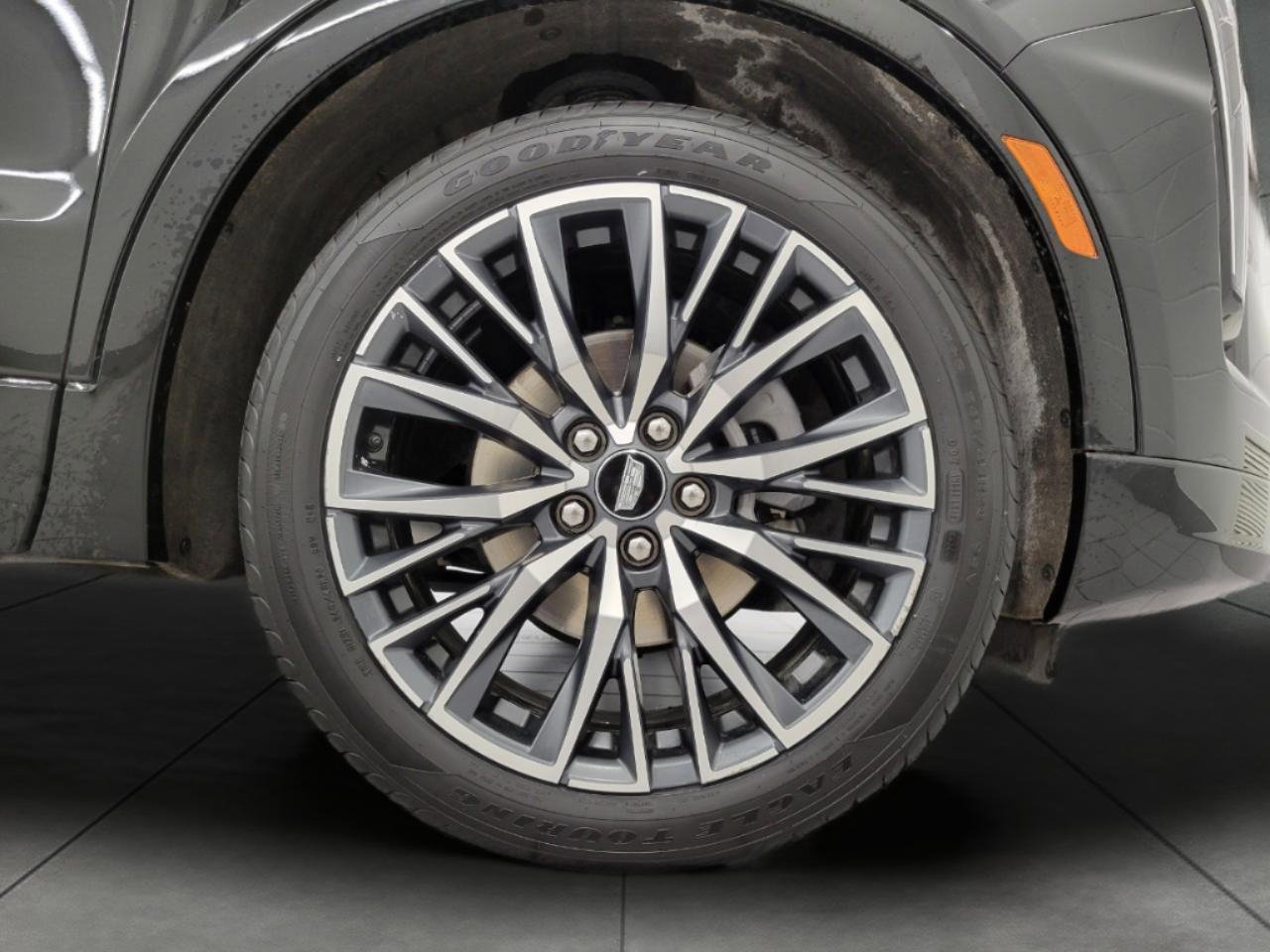 Certified 2024 Cadillac XT4 Sport image 3