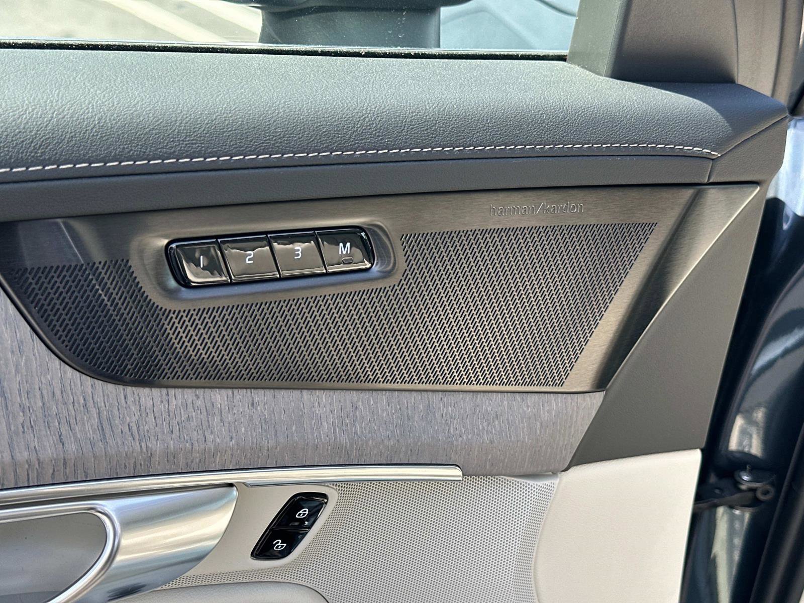New 2026 Volvo XC90 T8 Ultra image 12