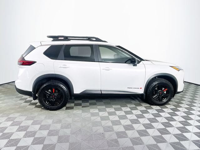 Used 2025 Nissan Rogue SV AWD/4WD image 9