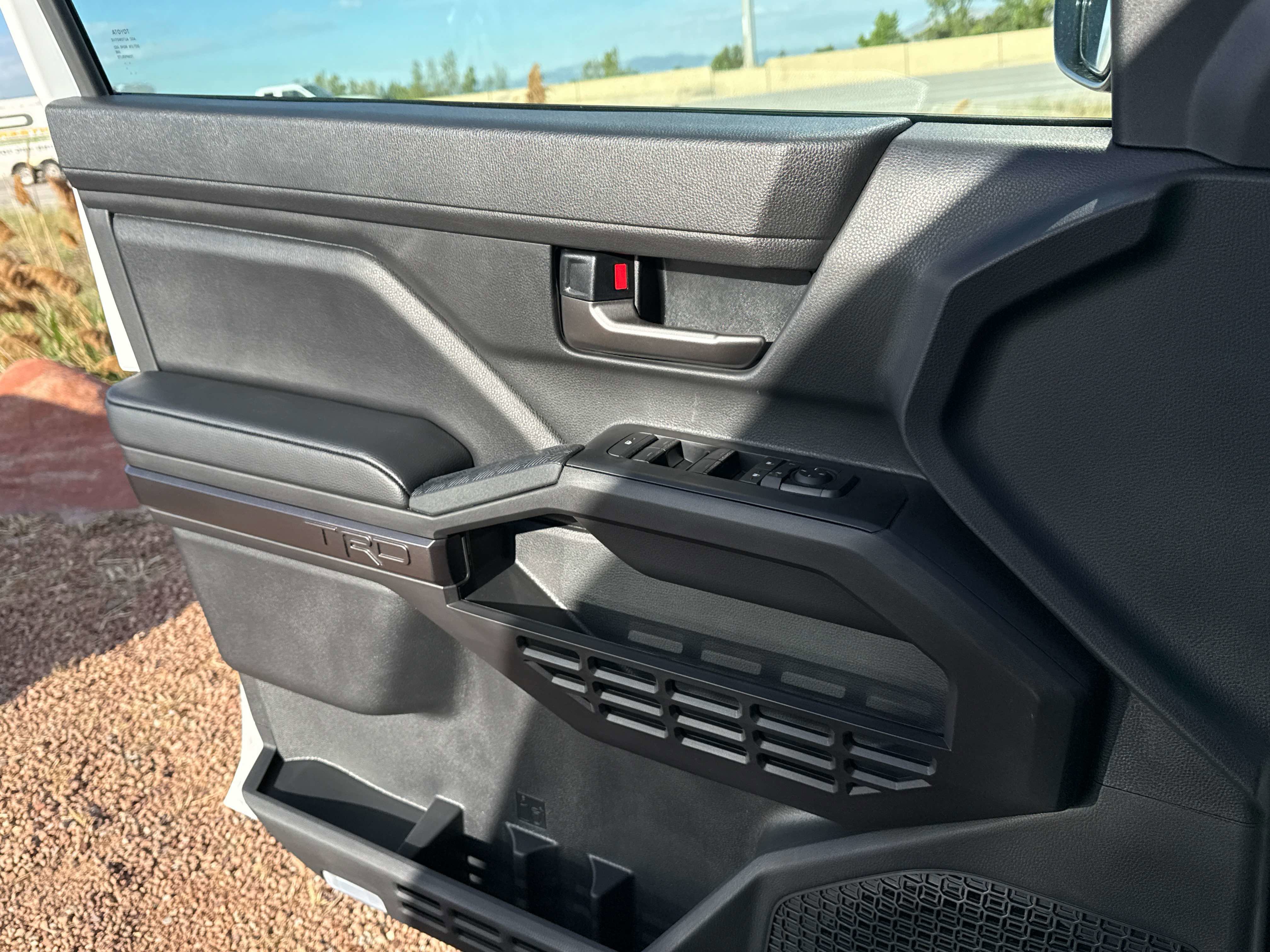 New 2026 Toyota Tacoma TRD Off-Road w/ TRD Off Road Upgrade Package AWD/4WD image 9