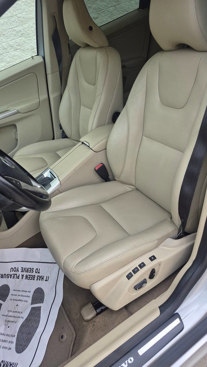 Used 2015 Volvo XC60 T5 Platinum FWD image 34