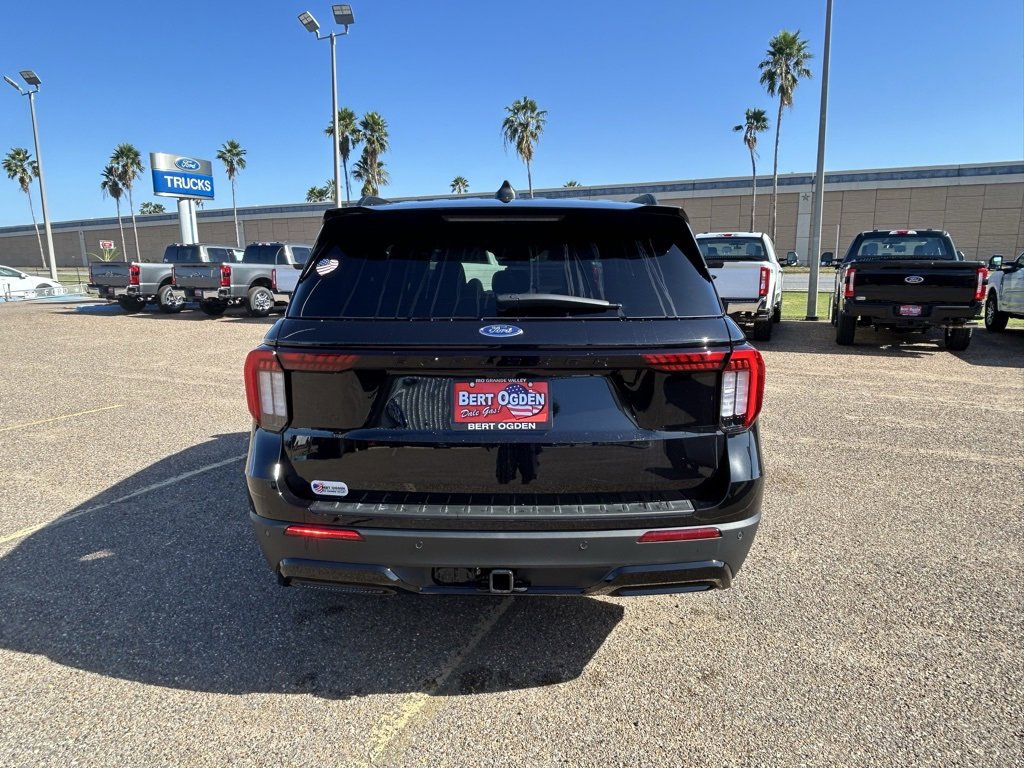 New 2026 Ford Explorer ST-Line image 6