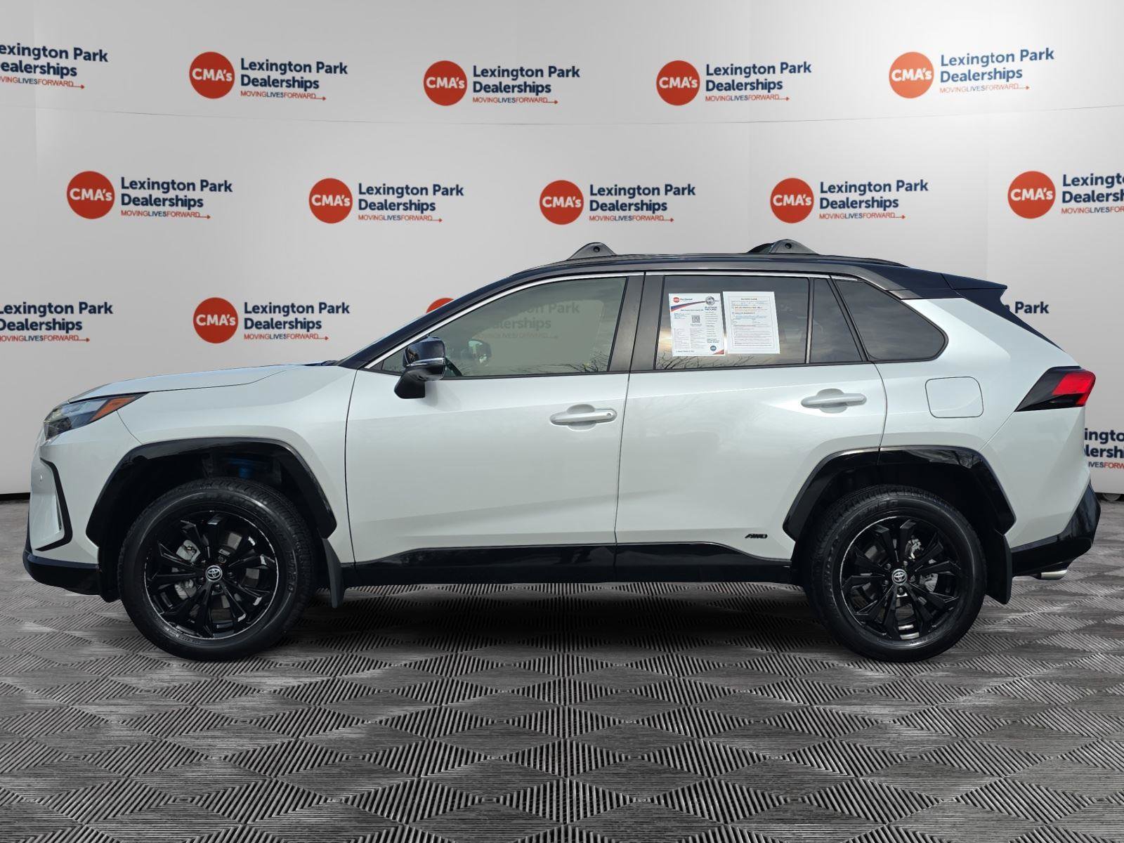 Used 2024 Toyota RAV4 XSE w/ Advanced Technology Package image 4
