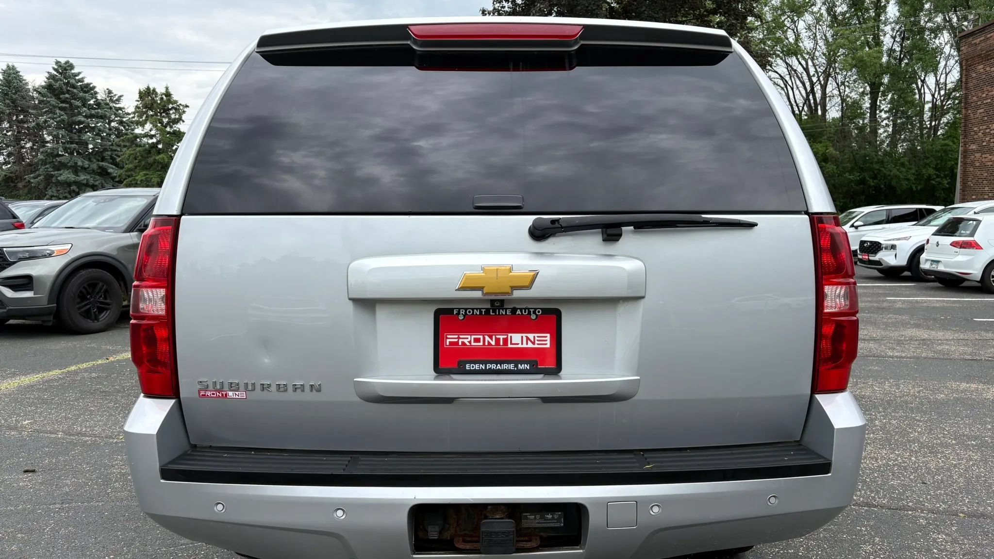 Used 2014 Chevrolet Suburban LS w/ All-Star Edition AWD/4WD image 8