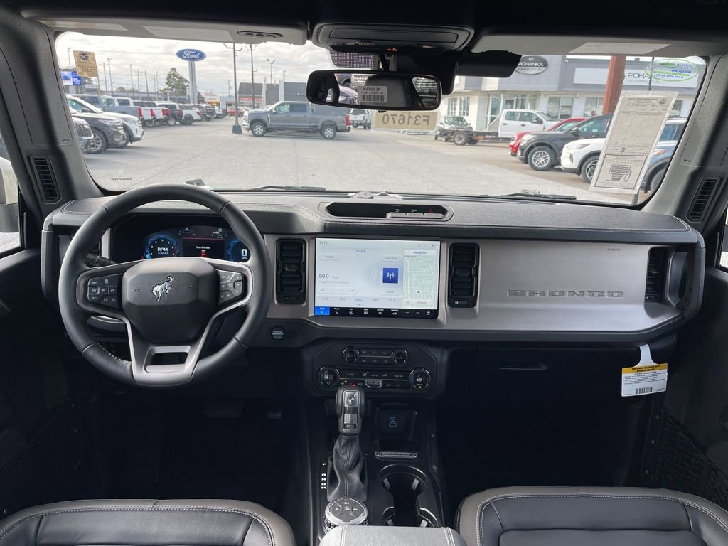 New 2025 Ford Bronco Outer Banks image 6