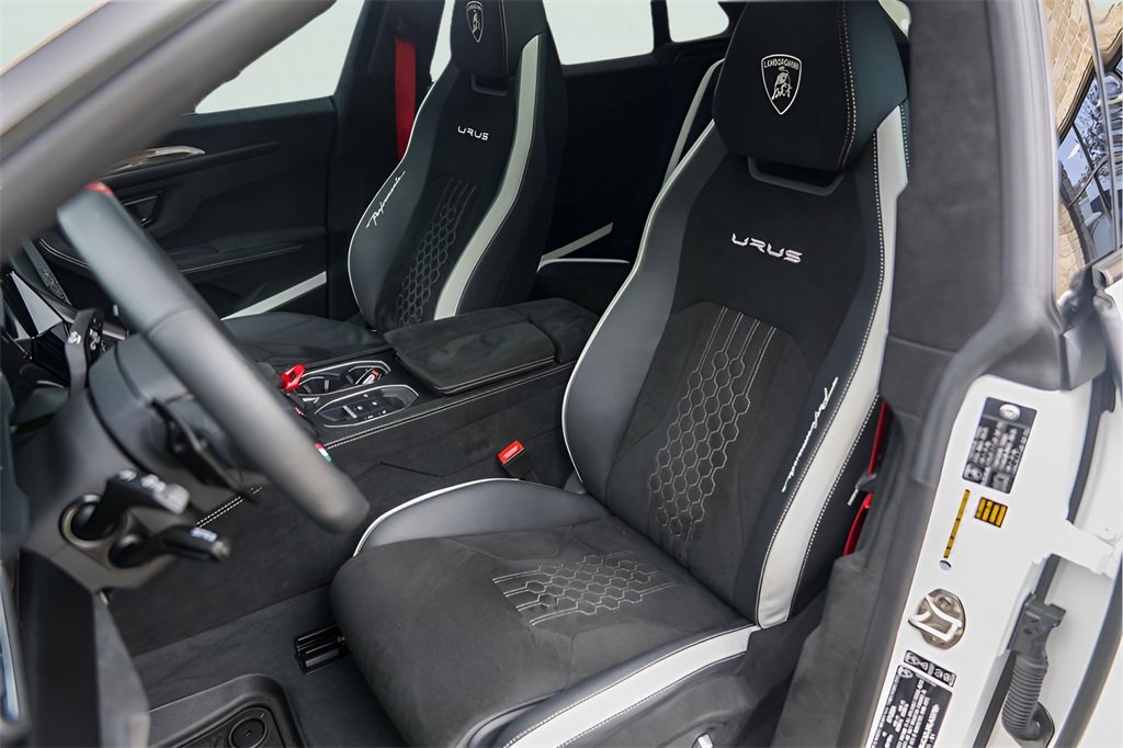 Used 2024 Lamborghini Urus Performante image 10