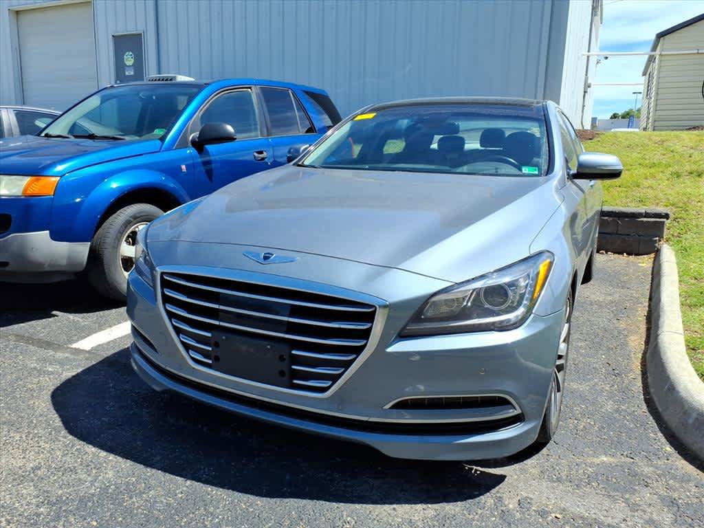 Used 2015 Hyundai Genesis 3.8 w/ Option Group 04 RWD image 4