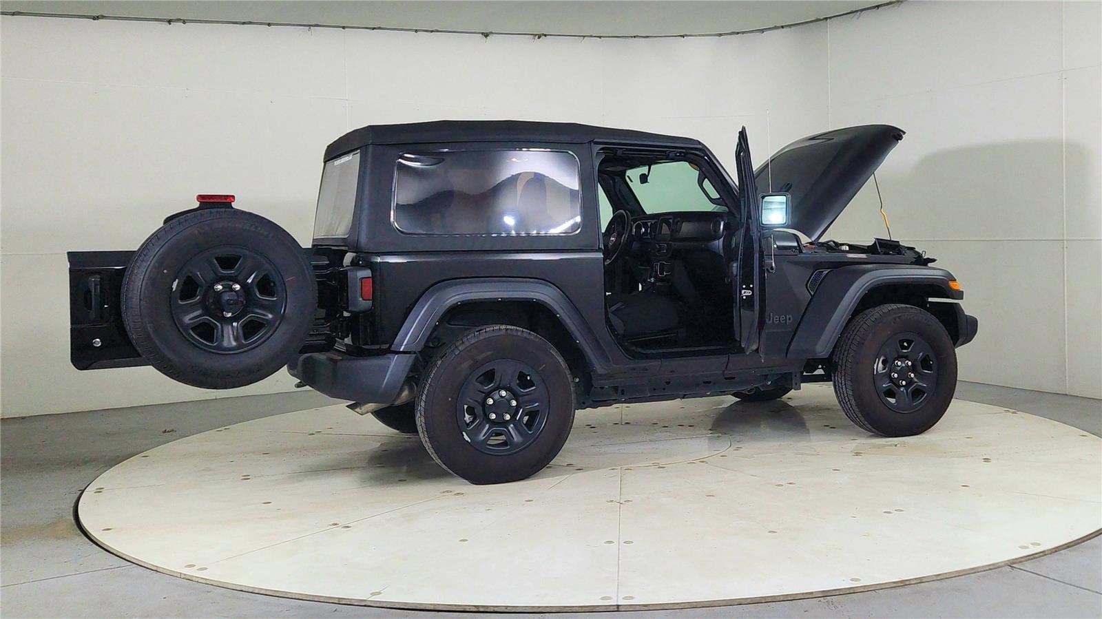 Used 2022 Jeep Wrangler Sport image 12