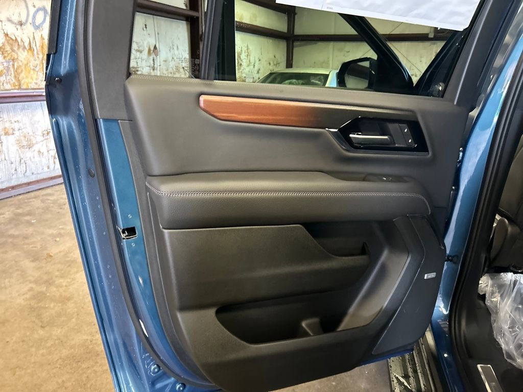 New 2026 GMC Yukon XL Denali image 27