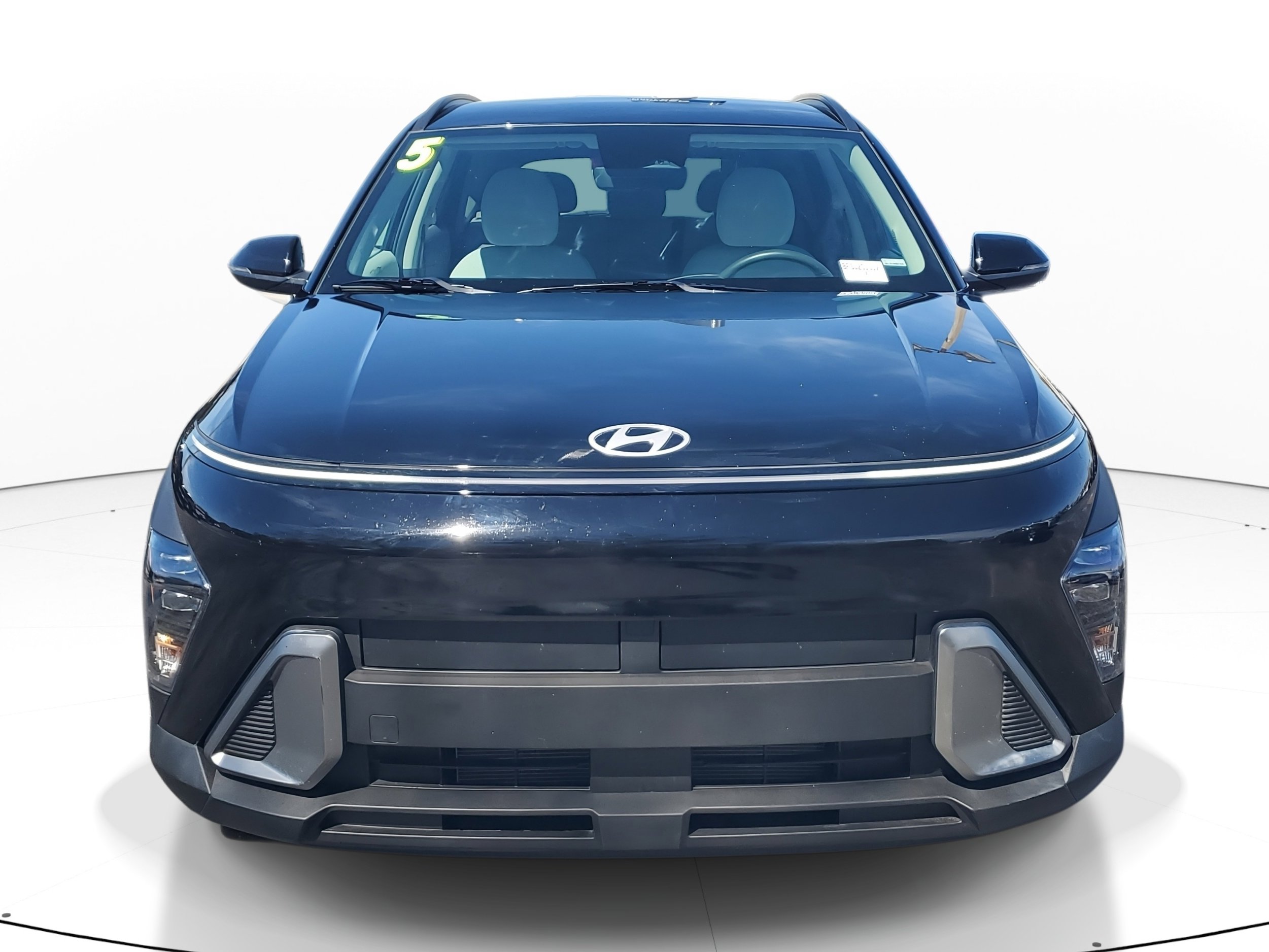 Used 2025 Hyundai Kona SEL image 2