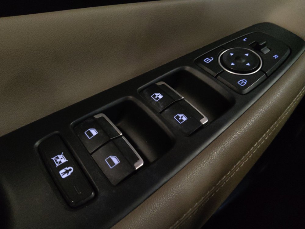 Used 2020 Hyundai Santa Fe SEL w/ Convenience + Premium Package FWD image 27