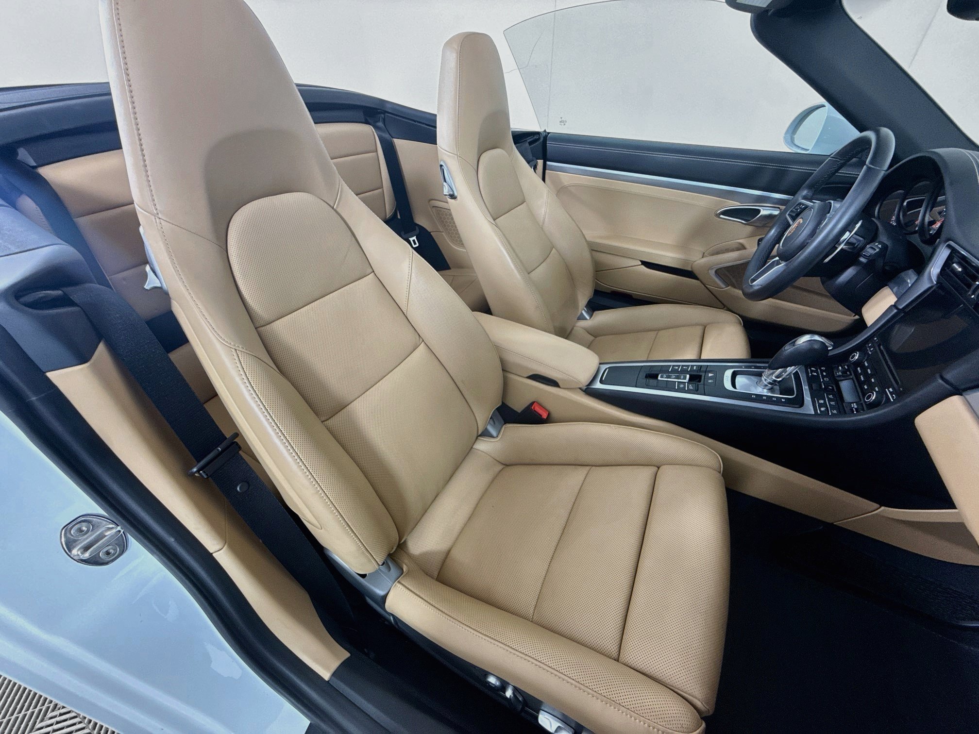 Certified 2019 Porsche 911 Carrera RWD image 26